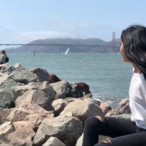 Meet your Posher, Matia